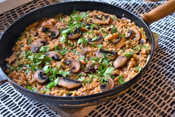 Paella z pieczarkami