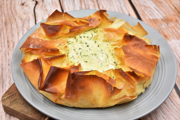 Quiche filo z łososiem i cukinią